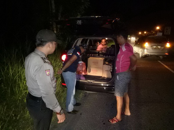 Polsek Perhentian Raja Tilang 10 Kendaraan R4